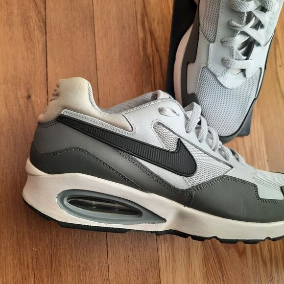 NEW Nike Air Max ST International Pure Platinum Gray Shoes 652976-002 Size 9.5 - Picture 3 of 12